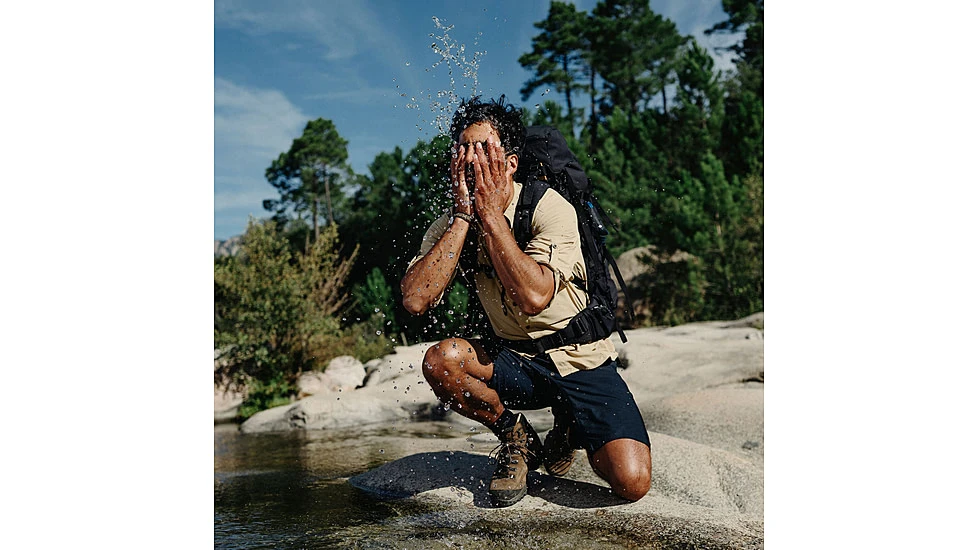 Fjallraven Abisko Hike Shirt Long Sleeve - Men's 6 Fjallraven Abisko Hike Shirt Long Sleeve - Men's - Image 6