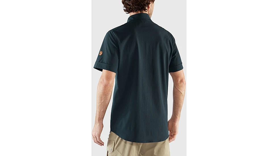 Fjallraven Abisko Trekking Short Sleeve Shirt - Men's 8 Fjallraven Abisko Trekking Short Sleeve Shirt - Men's - Image 8