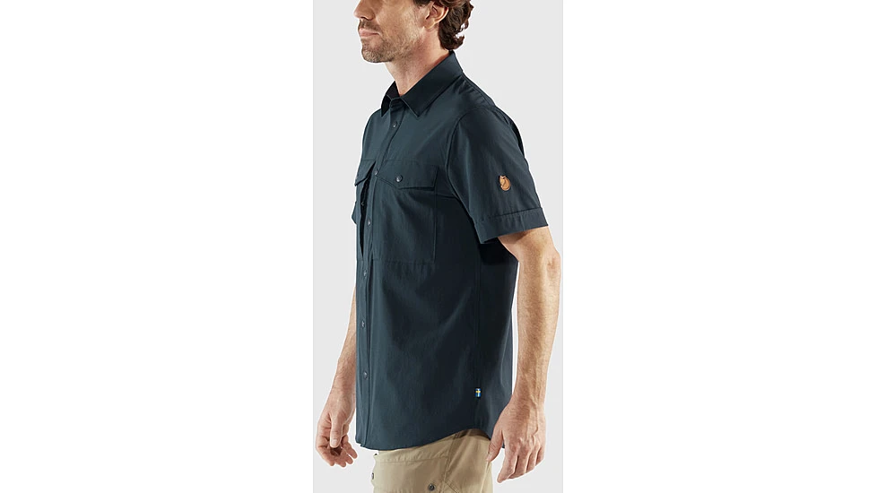 Fjallraven Abisko Trekking Short Sleeve Shirt - Men's 9 Fjallraven Abisko Trekking Short Sleeve Shirt - Men's - Image 9