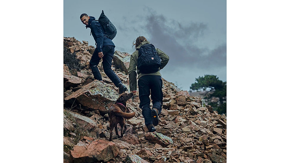 Fjallraven HC Hydratic Trail Jacket - Men's 18 Fjallraven HC Hydratic Trail Jacket - Men's - Image 18