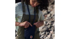 Fjallraven Vardag Dungaree Trousers - Women's 18 Fjallraven Vardag Dungaree Trousers - Women's -Fjallraven opplanet fjallraven vardag dungaree trousers womens green extra large f87030 620 xl av 8