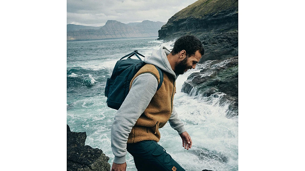 Fjallraven Logo Hoodie - Men's 12 Fjallraven Logo Hoodie - Men's - Image 12